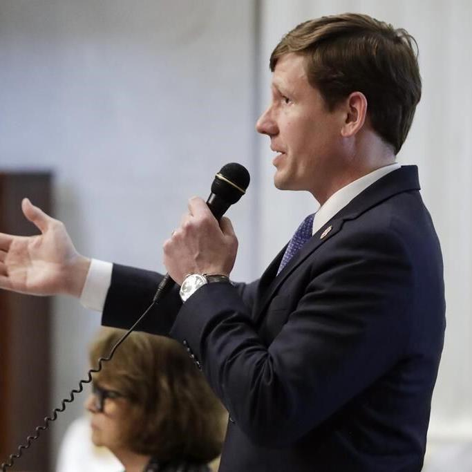 Tennessee senator to change plea in campaign fraud case